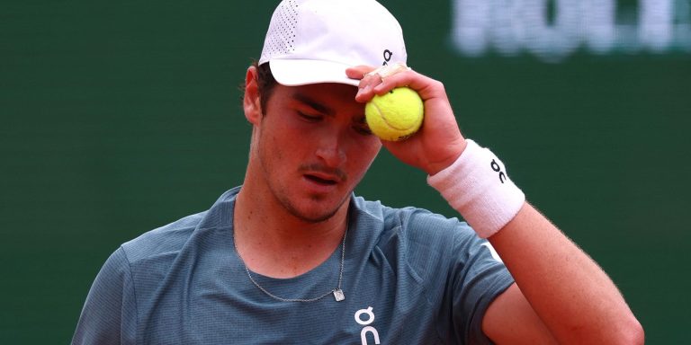 João Fonseca cai nas quartas de Mônaco para Zverev, número 3 do mundo joao-fonseca-cai-nas-quartas-de-monaco-para-zverev,-numero-3-do-mundo