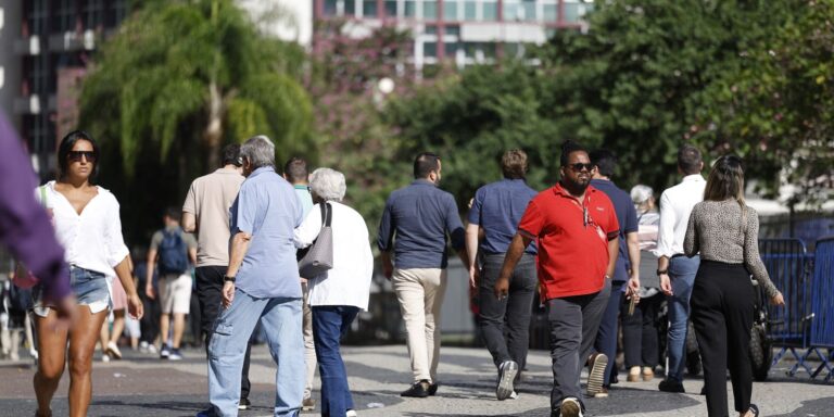 Empregadores têm até sábado para enviar dados ao eSocial empregadores-tem-ate-sabado-para-enviar-dados-ao-esocial