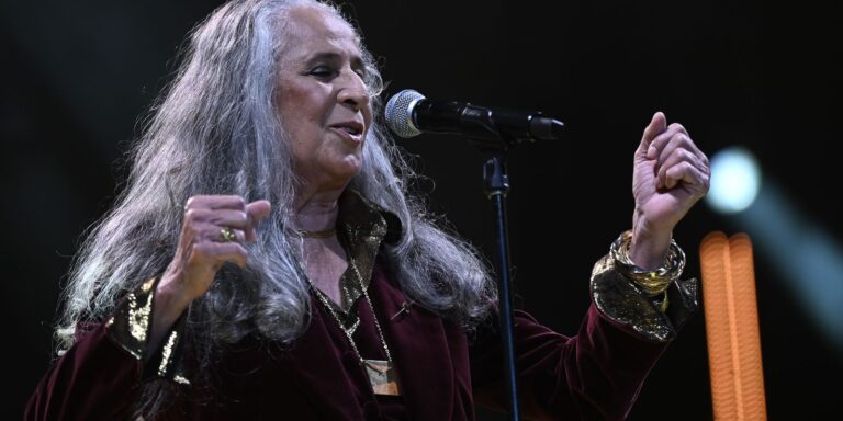 maria-bethania-chega-aos-80-anos-como-referencia-da-musica-brasileira