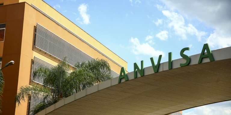 anvisa-proibe-plataforma-de-consulta-online-e-entrega-de-medicamento