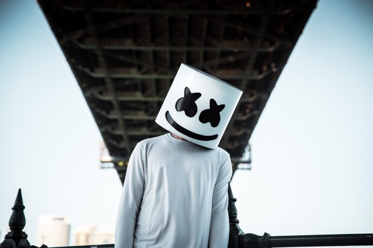 DJ Marshmello: O que está por trás da máscara da atração mais misteriosa do Rock in Rio? dj-marshmello:-o-que-esta-por-tras-da-mascara-da-atracao-mais-misteriosa-do-rock-in-rio?