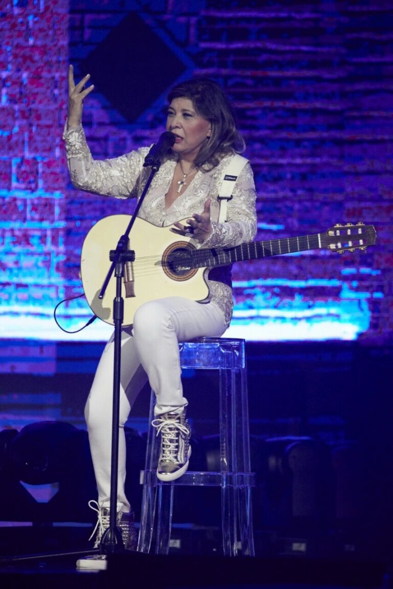 Cantora Roberta Miranda vai se apresentar ao lado de Tiê no Sesc de Rio Preto cantora-roberta-miranda-vai-se-apresentar-ao-lado-de-tie-no-sesc-de-rio-preto
