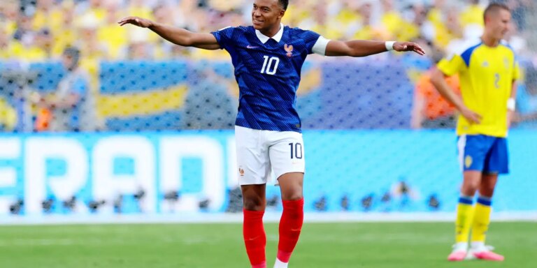 Com dois gols de Mbappé, França despacha Suécia e avança às oitavas com-dois-gols-de-mbappe,-franca-despacha-suecia-e-avanca-as-oitavas