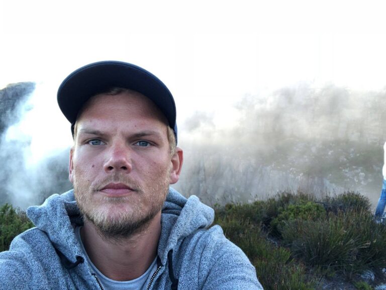 Avicii: causa da morte do DJ sueco foi suicídio, diz site avicii:-causa-da-morte-do-dj-sueco-foi-suicidio,-diz-site