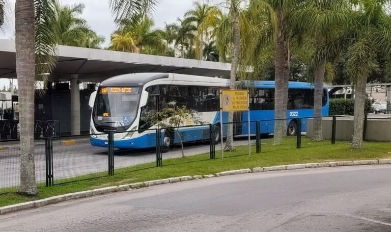 Homem morre no maior terminal de ônibus de Florianópolis após parada cardiorrespiratória homem-morre-no-maior-terminal-de-onibus-de-florianopolis-apos-parada-cardiorrespiratoria