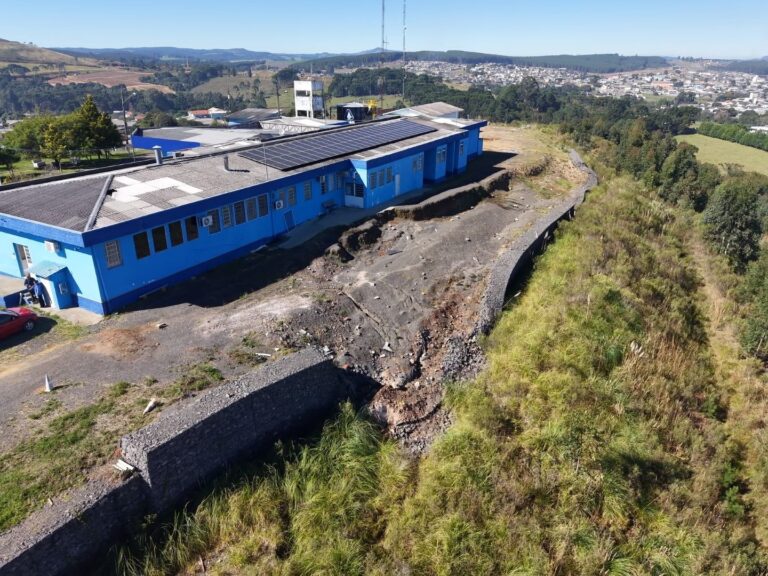 Hospital no topo de morro é interditado por ‘risco concreto a pacientes’ após movimentações graves no solo em SC hospital-no-topo-de-morro-e-interditado-por-‘risco-concreto-a-pacientes’-apos-movimentacoes-graves-no-solo-em-sc