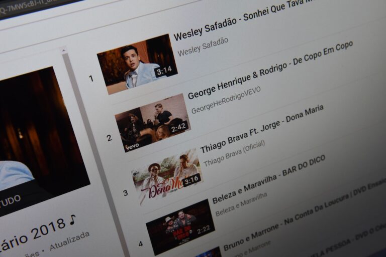 Google volta a pagar compositores brasileiros por clipes no YouTube após acordo com editoras google-volta-a-pagar-compositores-brasileiros-por-clipes-no-youtube-apos-acordo-com-editoras