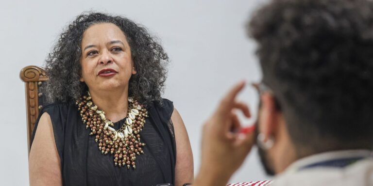 “Um Defeito de Cor não é uma contra-história”, diz Ana Maria Gonçalves “um-defeito-de-cor-nao-e-uma-contra-historia”,-diz-ana-maria-goncalves