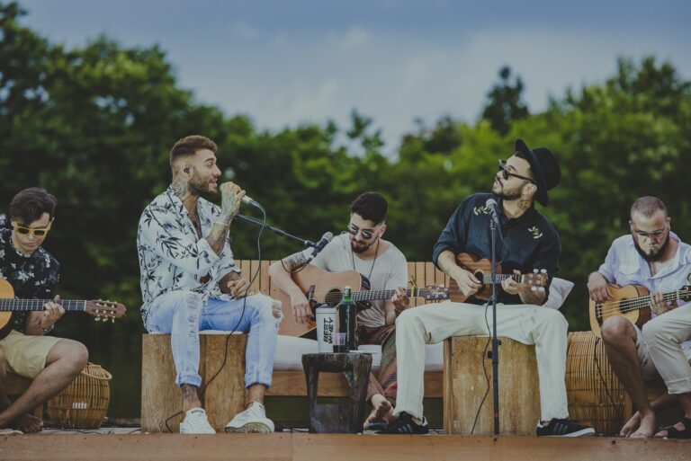 Lucas Lucco apresenta primeiro single de EP acústico gravado à beira de lagoa lucas-lucco-apresenta-primeiro-single-de-ep-acustico-gravado-a-beira-de-lagoa