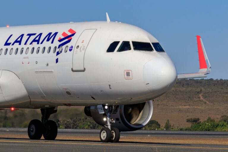 governo-zera-impostos-do-combustivel-de-aviacao:-o-que-pode-acontecer-com-as-passagens-aereas?