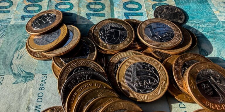 Inflação usada para corrigir salários acumula 4,33% em 12 meses inflacao-usada-para-corrigir-salarios-acumula-4,33%-em-12-meses