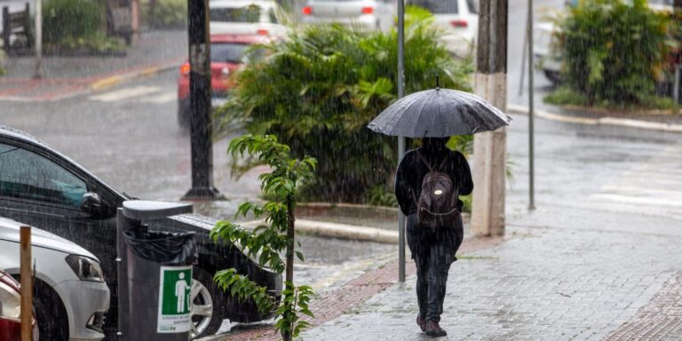 Temporais se interiorizam em Santa Catarina temporais-se-interiorizam-em-santa-catarina
