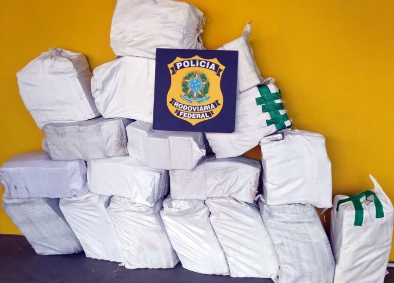 Pó branco em furgão na BR-101 revela maior carga de cocaína apreendida pela PRF-SC em 2026 po-branco-em-furgao-na-br-101-revela-maior-carga-de-cocaina-apreendida-pela-prf-sc-em-2026