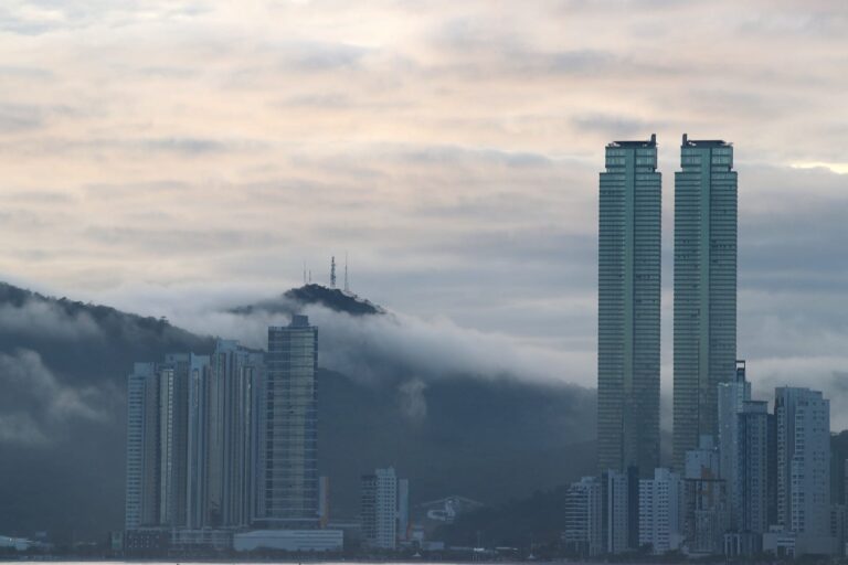 Calor fora de época? Cidades de Santa Catarina podem marcar até 30°C; veja previsão calor-fora-de-epoca?-cidades-de-santa-catarina-podem-marcar-ate-30°c;-veja-previsao