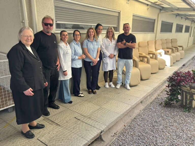 Parceria entre Hospital São José e Penitenciária Sul garante reforma de poltronas parceria-entre-hospital-sao-jose-e-penitenciaria-sul-garante-reforma-de-poltronas