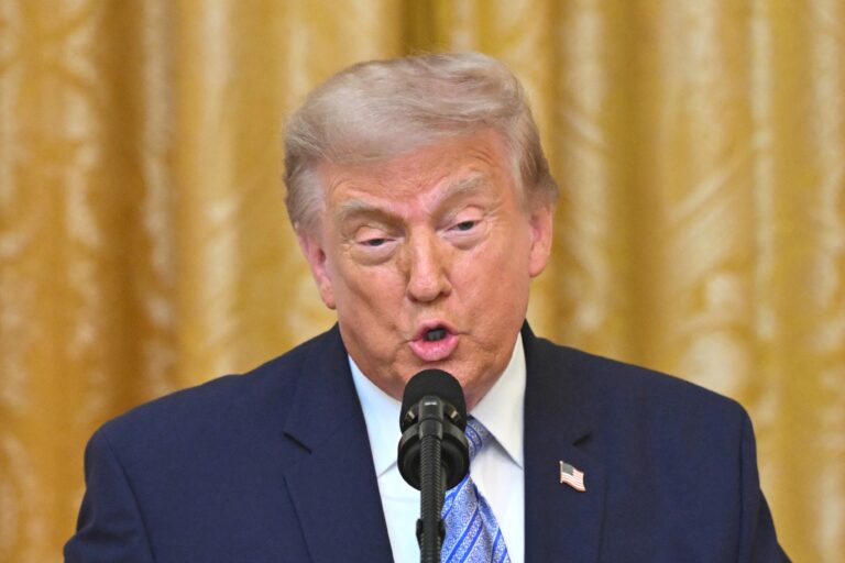 IA impulsiona exportações mexicanas para EUA e dificulta cruzada comercial de Trump ia-impulsiona-exportacoes-mexicanas-para-eua-e-dificulta-cruzada-comercial-de-trump