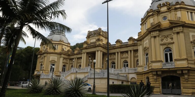 Governo do Rio exonera comissionados em autarquia investigada governo-do-rio-exonera-comissionados-em-autarquia-investigada