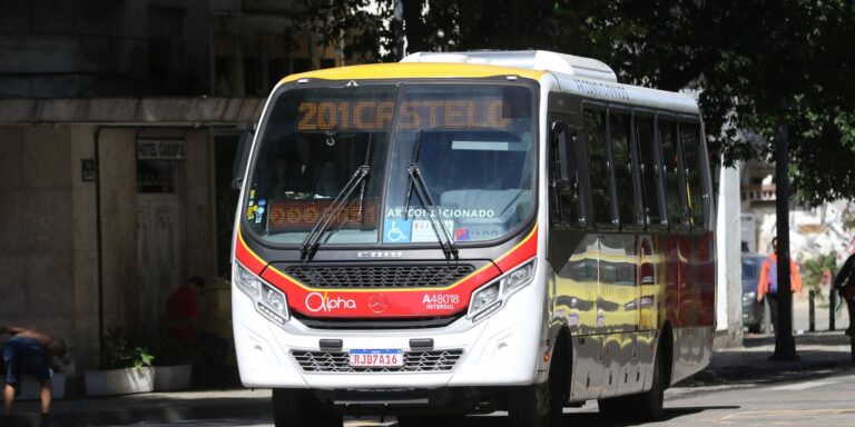 Quinta reunião entre rodoviários e patrões termina sem acordo no Rio quinta-reuniao-entre-rodoviarios-e-patroes-termina-sem-acordo-no-rio