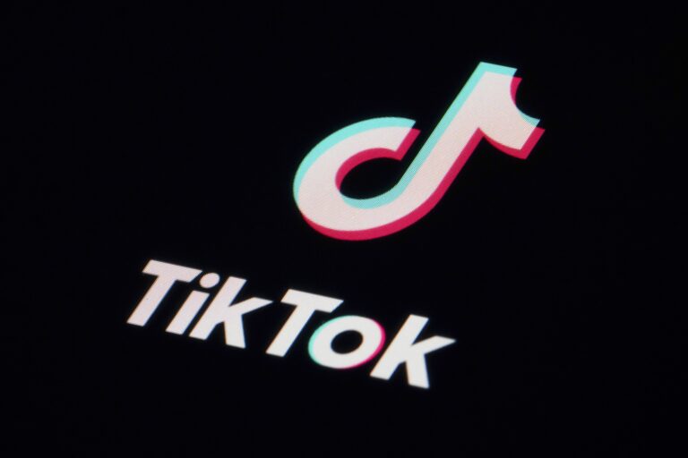 União Europeia acusa TikTok de expor crianças a riscos online uniao-europeia-acusa-tiktok-de-expor-criancas-a-riscos-online