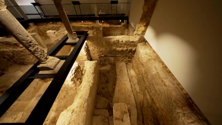 Tesouro escondido: reforma em casa revela sem querer relíquia arqueológica de 900 anos atrás em Portugal; VÍDEO tesouro-escondido:-reforma-em-casa-revela-sem-querer-reliquia-arqueologica-de-900-anos-atras-em-portugal;-video