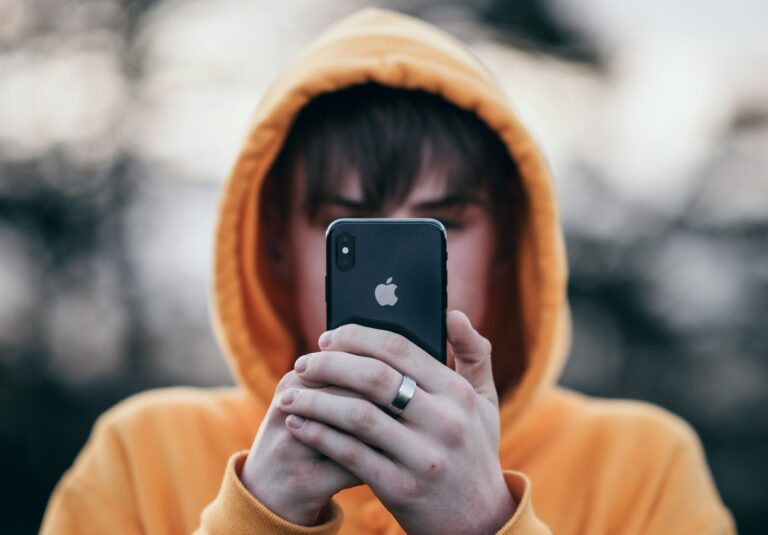 Da ostentação ao endividamento: a nova conversa sobre dinheiro entre jovens nas redes da-ostentacao-ao-endividamento:-a-nova-conversa-sobre-dinheiro-entre-jovens-nas-redes