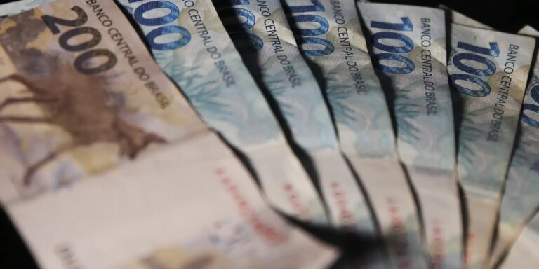 Dívida Pública sobe 2,61% em junho e supera R$ 9,2 trilhões divida-publica-sobe-2,61%-em-junho-e-supera-r$-9,2-trilhoes