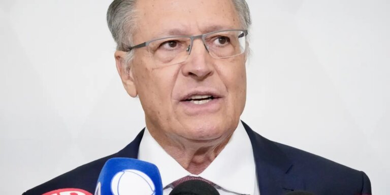 PSB oficializa candidatura de Alckmin à Vice-Presidência da República psb-oficializa-candidatura-de-alckmin-a-vice-presidencia-da-republica