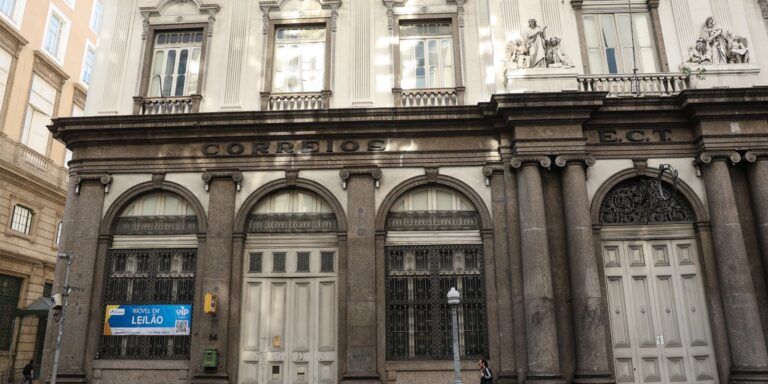 Antiga sede dos Correios no centro do Rio vai a leilão nesta quinta antiga-sede-dos-correios-no-centro-do-rio-vai-a-leilao-nesta-quinta