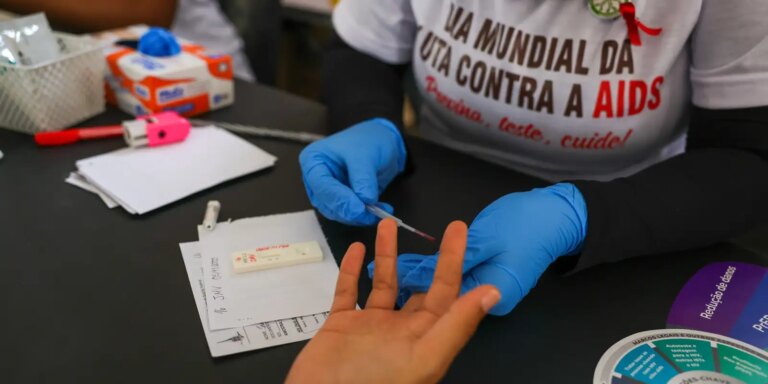 Desinformação sobre HIV dificulta tratamento e aumenta preconceito desinformacao-sobre-hiv-dificulta-tratamento-e-aumenta-preconceito