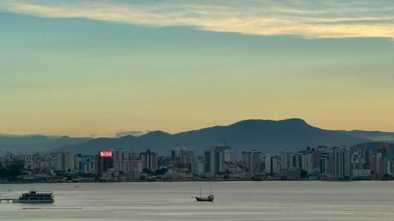 Após fortes ventos, SC terá tempo firme e temperaturas que superam 30°C no fim de semana apos-fortes-ventos,-sc-tera-tempo-firme-e-temperaturas-que-superam-30°c-no-fim-de-semana