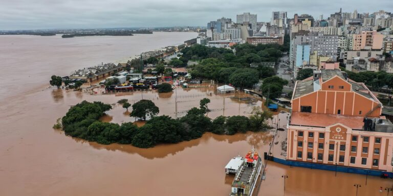 Rio Guaíba se aproxima da cota de alerta em Porto Alegre rio-guaiba-se-aproxima-da-cota-de-alerta-em-porto-alegre