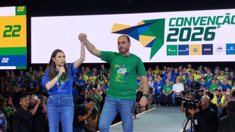 PL lança Carlos Bolsonaro e Carol De Toni como candidatos ao Senado por Santa Catarina pl-lanca-carlos-bolsonaro-e-carol-de-toni-como-candidatos-ao-senado-por-santa-catarina