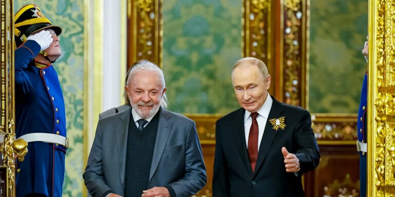Lula conversa com Putin sobre comércio e geopolítica lula-conversa-com-putin-sobre-comercio-e-geopolitica