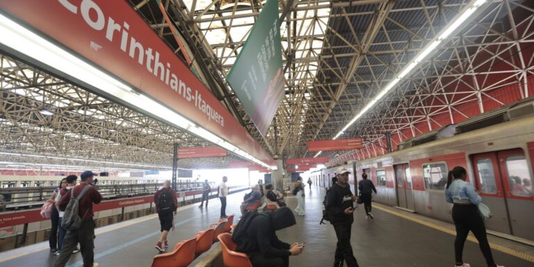 Trabalhadores da CPTM realizam assembleia sobre continuidade da greve trabalhadores-da-cptm-realizam-assembleia-sobre-continuidade-da-greve