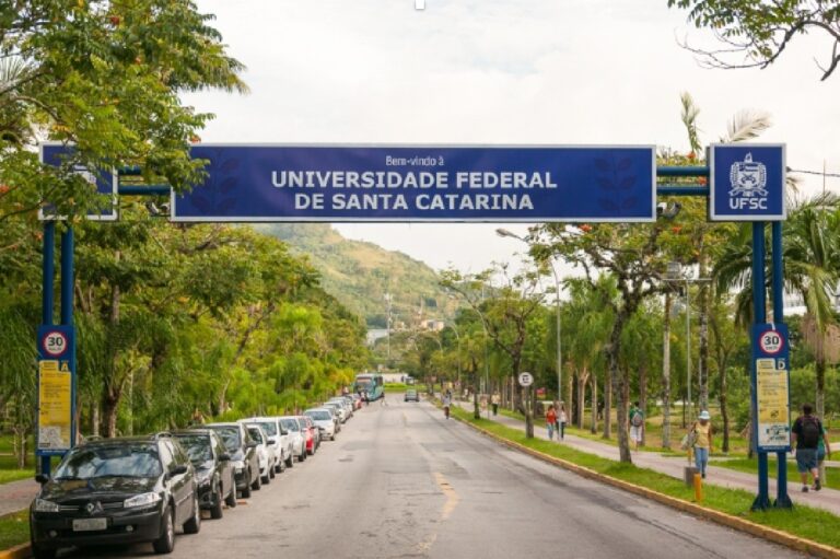 Justiça absolve réus em processo da Operação Ouvidos Moucos, marcada por prisão e morte do ex-reitor da UFSC justica-absolve-reus-em-processo-da-operacao-ouvidos-moucos,-marcada-por-prisao-e-morte-do-ex-reitor-da-ufsc