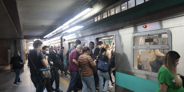 Termina a greve nas linhas de trens em São Paulo termina-a-greve-nas-linhas-de-trens-em-sao-paulo