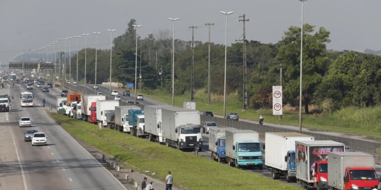 Lei garante frete mínimo no transporte de cargas; saiba o que muda lei-garante-frete-minimo-no-transporte-de-cargas;-saiba-o-que-muda