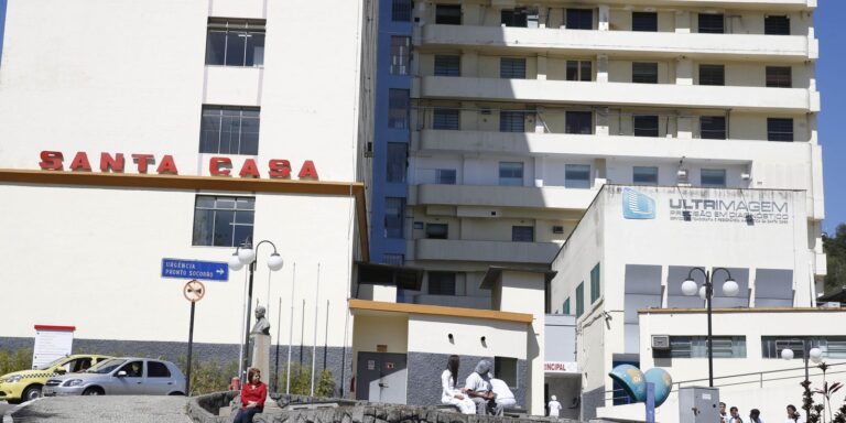 Lei prorroga uso do FGTS em hospitais filantrópicos ligados ao SUS lei-prorroga-uso-do-fgts-em-hospitais-filantropicos-ligados-ao-sus