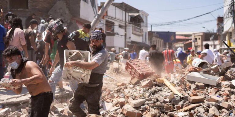 Forte terremoto deixa pelo menos 20 mortos na Colômbia forte-terremoto-deixa-pelo-menos-20-mortos-na-colombia