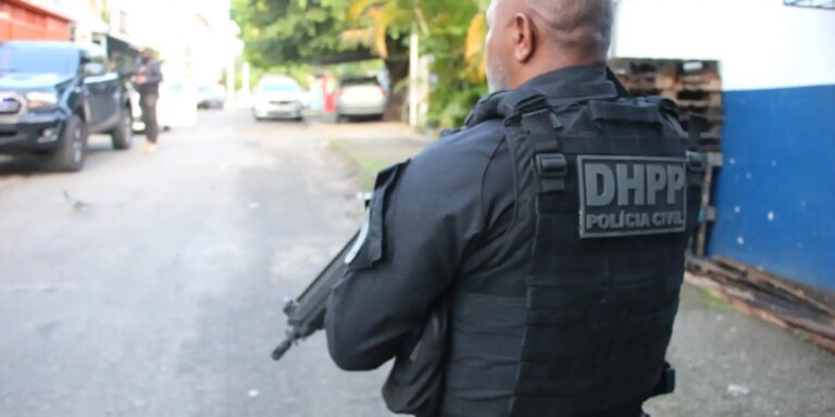 Polícia Civil da Bahia bloqueia milhões de comércio ilegal de armas policia-civil-da bahia-bloqueia-milhoes-de-comercio-ilegal-de-armas