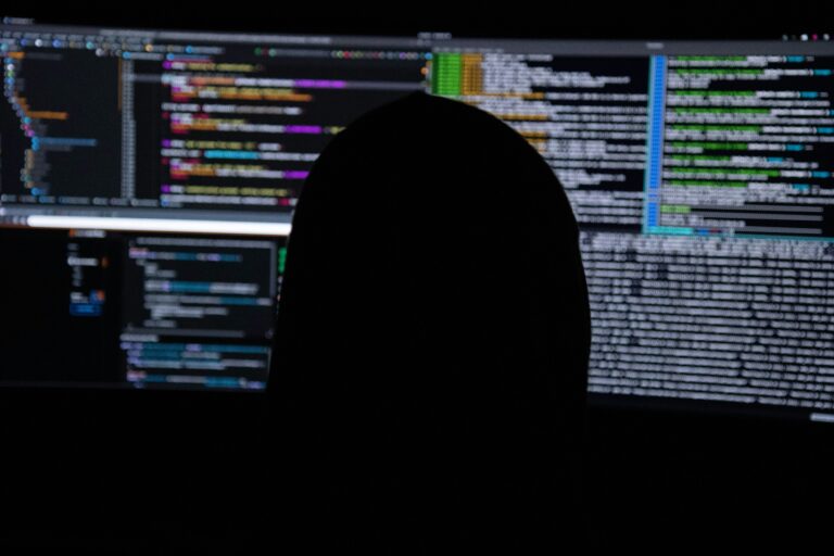 Grupo de hackers diz ter roubado dados de quase 50 empresas, incluindo Philips e Shell grupo-de-hackers-diz-ter-roubado-dados-de-quase-50-empresas,-incluindo-philips-e-shell