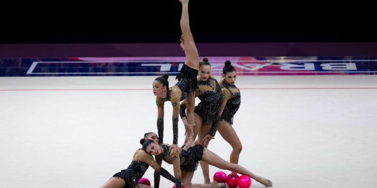Ginástica rítmica: Brasil é bronze e garante vaga em Los Angeles 2028 ginastica-ritmica:-brasil-e-bronze-e-garante-vaga-em-los-angeles-2028
