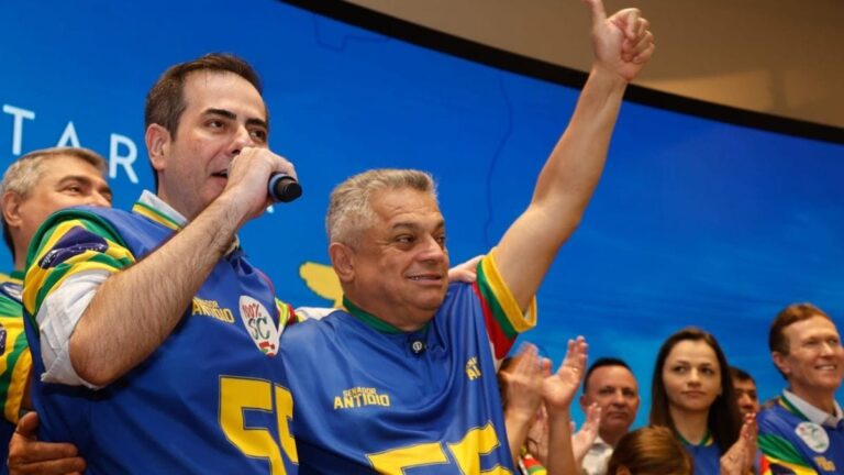 João Rodrigues declara R$ 2,1 milhões em bens ao TSE; vice Carlos Chiodini informa R$ 26,7 milhões joao-rodrigues-declara-r$-2,1-milhoes-em-bens-ao-tse;-vice-carlos-chiodini-informa-r$-26,7-milhoes
