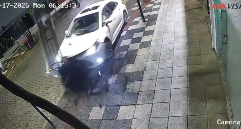 VÍDEO: Motorista invade contramão, arrasta estrutura e abandona carro após batida em SC; polícia investiga video:-motorista-invade-contramao,-arrasta-estrutura-e-abandona-carro-apos-batida-em-sc;-policia-investiga
