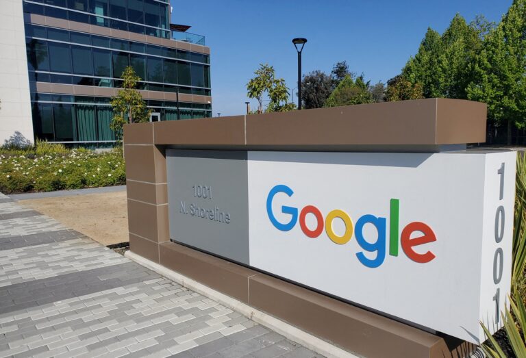 Google paga US$ 10 milhões por dados de companhia aérea falida para treinar IA google-paga-us$-10-milhoes-por-dados-de-companhia-aerea-falida-para-treinar-ia
