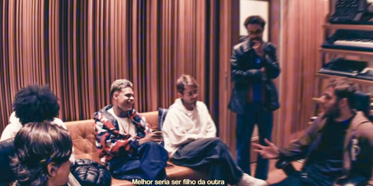 Artistas de diferentes gerações interpretam clássicos de Chico Buarque artistas-de-diferentes-geracoes-interpretam-classicos-de-chico-buarque
