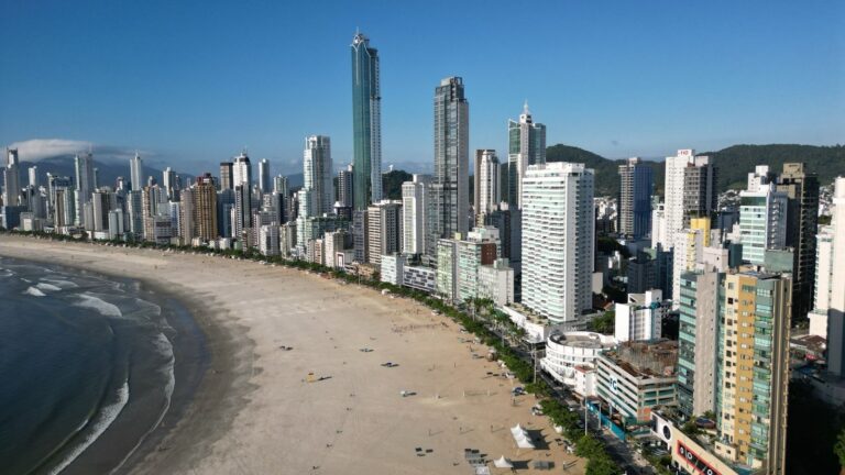 praia-central-registra-melhor-indice-de-balneabilidade-dos-ultimos-quatro-anos