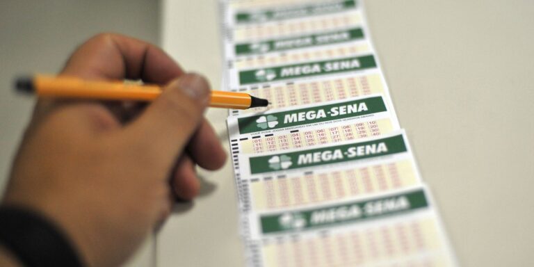 Mega-Sena sorteia prêmio de R$ 3,5 milhões nesta terça-feira mega-sena-sorteia-premio-de-r$-3,5-milhoes-nesta-terca-feira