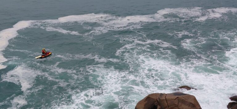 Homem sai para pescar sozinho e desaparece na Praia Brava, em Florianópolis homem-sai-para-pescar-sozinho-e-desaparece-na-praia-brava,-em-florianopolis