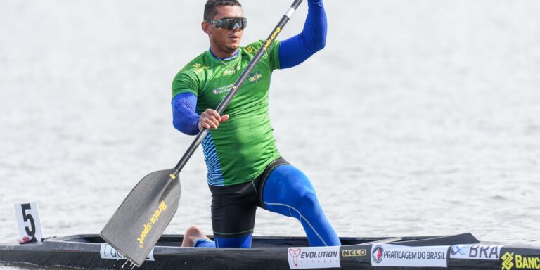 Isaquias Queiroz é campeão mundial no C1 500m na Polônia isaquias-queiroz-e-campeao-mundial-no-c1-500m-na-polonia